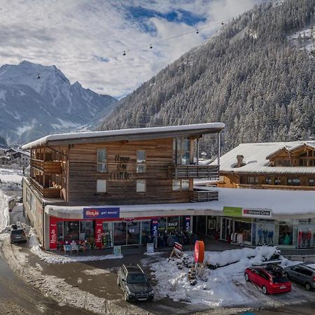 Ferienwohnungen Haus Der Mitte Mayrhofen Eksteriør bilde