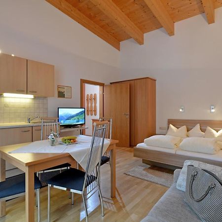 Ferienwohnungen Haus Der Mitte Mayrhofen Eksteriør bilde