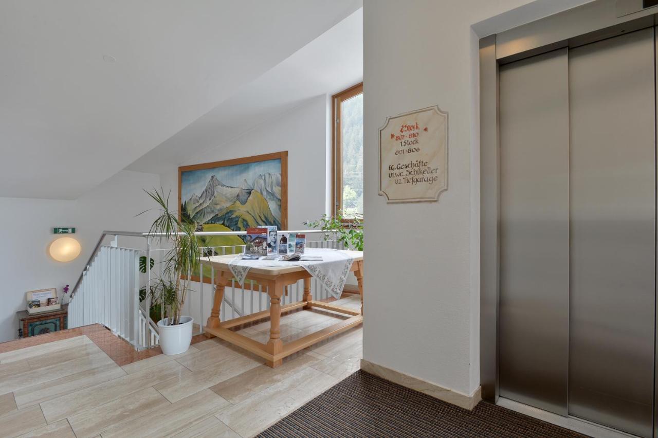 Ferienwohnungen Haus Der Mitte Mayrhofen Eksteriør bilde